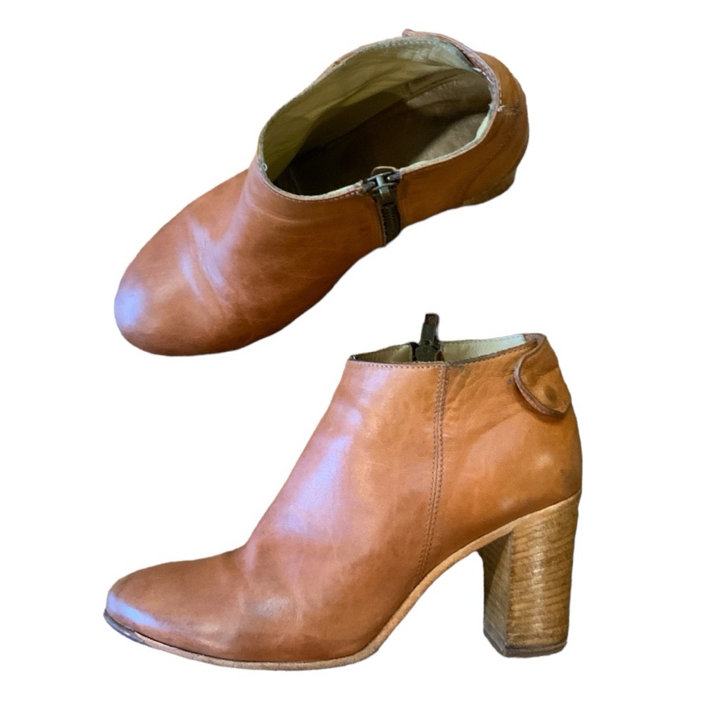 Lemare Women’s Genuine leather made in Italy wooden block heels booties 37/ 6.5